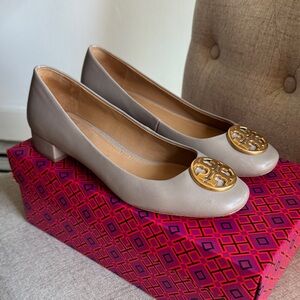 Tory Burch Women's Taupe Flats with Gold Emblem